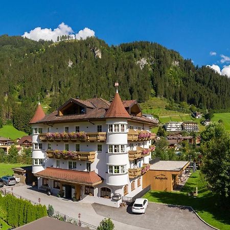 Hotel Bergzeit Grossarl Exteriör bild