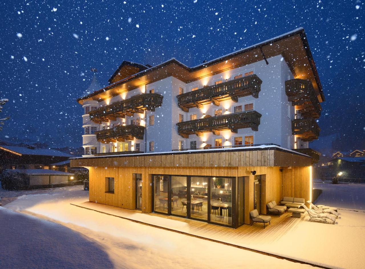 Hotel Bergzeit Grossarl Exteriör bild